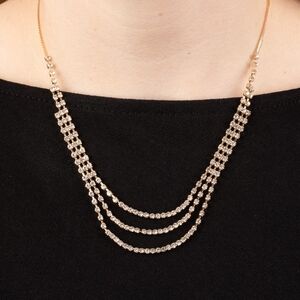 Elegant Gold and Rhinestone Necklace